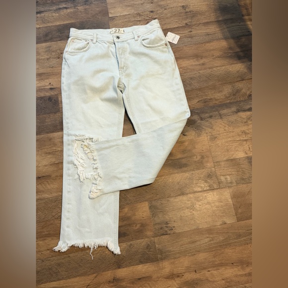Free People Maggie Raw Hem Paradise Blue Distressed Jeans Size 27 28 inseam NWT - Picture 9 of 10